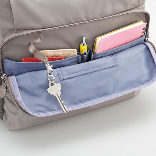 The front pocket lets you easily keep track of all your small items.