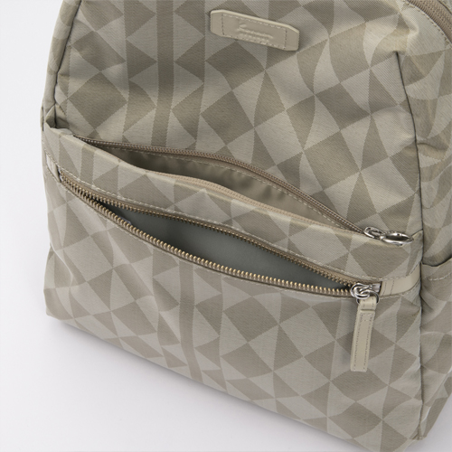 フロントポケットの内装